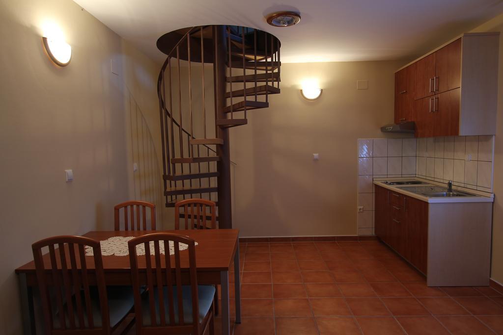 קלק Apartments Villa Ceres מראה חיצוני תמונה